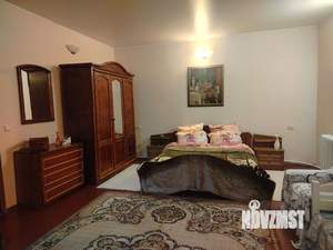 Дом 131м², 2-этажный, на длительный срок,