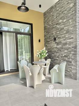 Дом 400м², 3-этажный, участок 18 сот.