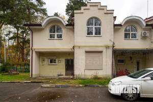 Таунхаус 150м², 2-этажный, участок 1 сот.