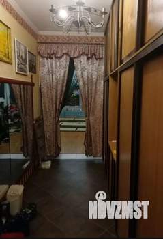 Коттедж 498м², 3-этажный, участок 11 сот.