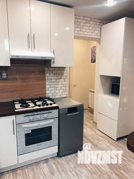 Дом 100м², 3-этажный, участок 15 сот.