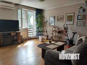 Таунхаус 240м², 4-этажный, участок 9 сот.