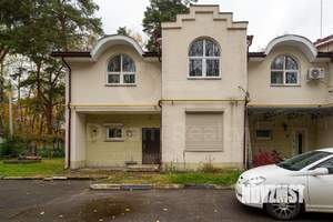 Таунхаус 150м², 2-этажный, участок 1 сот.