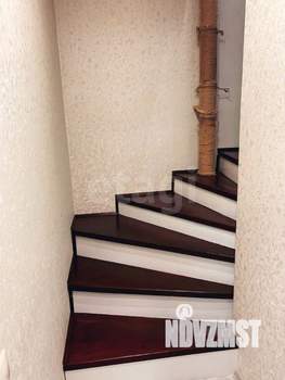 Дом 100м², 3-этажный, участок 15 сот.