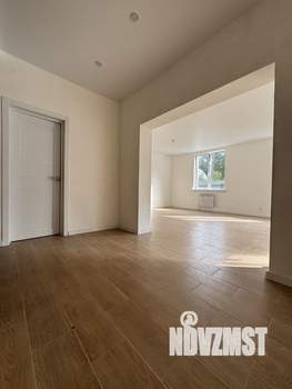 Дом 146м², 2-этажный, участок 6 сот.