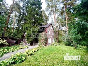 Дом 240м², 3-этажный, участок 10 сот.