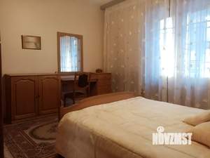 Коттедж 215м², 3-этажный, на длительный срок, 
