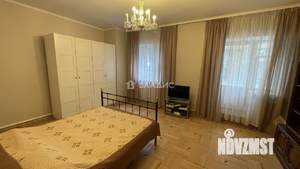 Дом 290м², 3-этажный, на длительный срок, 