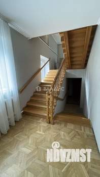 Дом 290м², 3-этажный, на длительный срок, 