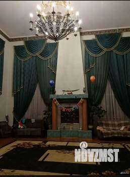 Коттедж 498м², 3-этажный, участок 11 сот.  