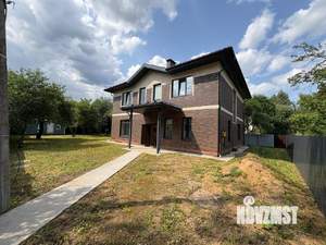 Дом 244м², 2-этажный, участок 11 сот.  