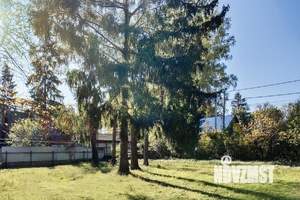 Дом 294м², 2-этажный, участок 10 сот.  