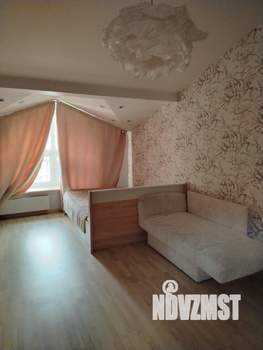 Таунхаус 280м&sup2;, 2-этажный, участок 3 сот.  