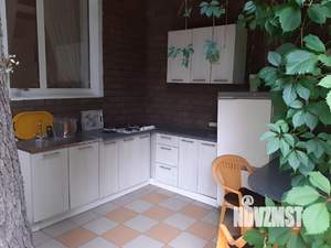 Дом 240м², 3-этажный, участок 10 сот.  