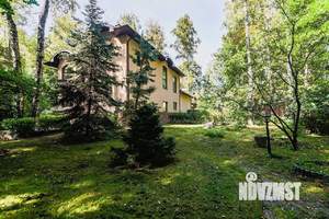 Коттедж 450м², 3-этажный, участок 26 сот.  