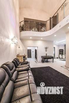 Коттедж 450м², 3-этажный, участок 26 сот.  