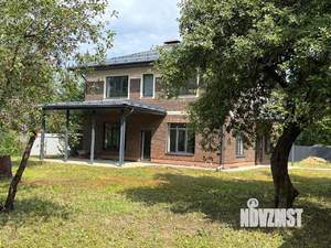 Дом 244м², 2-этажный, участок 11 сот.  