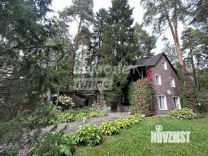 Дом 240м², 3-этажный, участок 10 сот.  