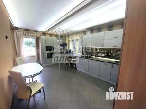 Коттедж 260м², 2-этажный, участок 17 сот.  