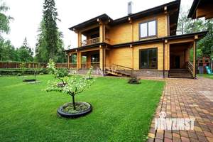 Дом 296м², 2-этажный, участок 46 сот.  