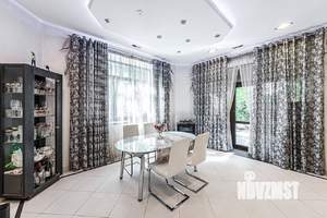 Коттедж 450м², 3-этажный, участок 26 сот.  