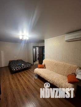 1-к квартира, посуточно, 40м2, 6/9 этаж