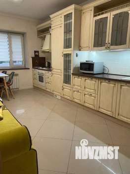 3-к квартира, на длительный срок, 187м2, 1/3 этаж