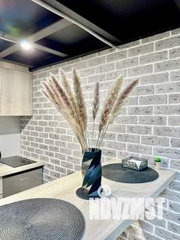 Студия квартира, посуточно, 35м2, 1/17 этаж