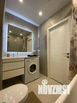 Студия квартира, посуточно, 33м2, 2/17 этаж