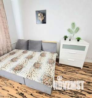 1-к квартира, посуточно, 40м2, 2/12 этаж