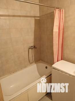 Студия квартира, посуточно, 28м2, 11/20 этаж