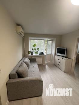 2-к квартира, посуточно, 44м2, 3/5 этаж