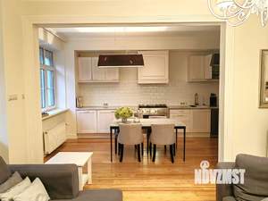 5-к квартира, вторичка, 156м2, 2/4 этаж