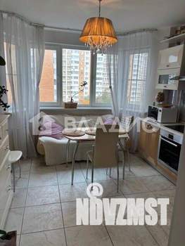 2-к квартира, вторичка, 58м2, 7/17 этаж