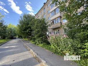 2-к квартира, вторичка, 42м2, 1/5 этаж