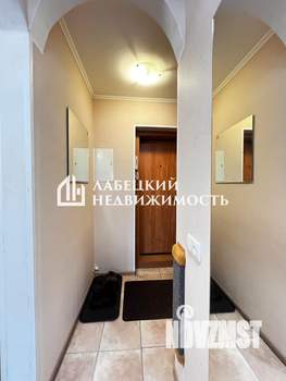 2-к квартира, вторичка, 42м2, 1/5 этаж