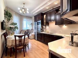 3-к квартира, вторичка, 121м2, 9/9 этаж