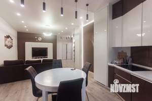 4-к квартира, вторичка, 135м2, 1/9 этаж