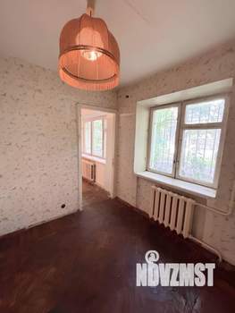 3-к квартира, вторичка, 42м2, 1/5 этаж