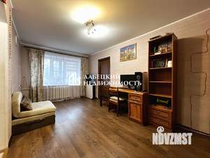 2-к квартира, вторичка, 42м2, 1/5 этаж