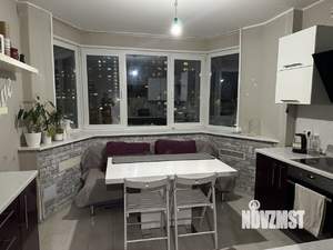 2-к квартира, вторичка, 60м2, 4/17 этаж