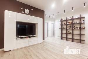 4-к квартира, вторичка, 135м2, 1/9 этаж