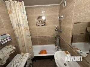 2-к квартира, вторичка, 52м2, 1/10 этаж