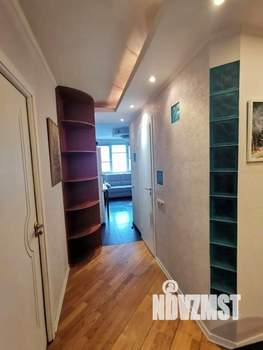 2-к квартира, вторичка, 63м2, 9/17 этаж
