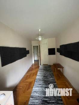 2-к квартира, вторичка, 42м2, 1/9 этаж