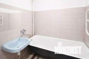 2-к квартира, вторичка, 53м2, 1/4 этаж