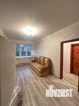 2-к квартира, вторичка, 41м2, 1/4 этаж