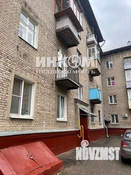 3-к квартира, вторичка, 59м2, 1/4 этаж