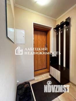 2-к квартира, вторичка, 42м2, 1/5 этаж