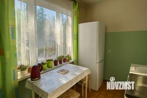 2-к квартира, вторичка, 43м2, 3/5 этаж